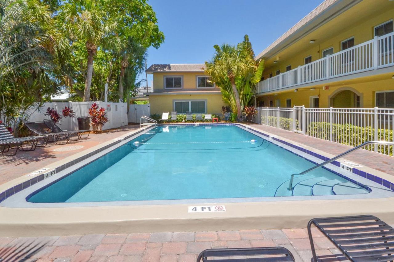 Waves 18 Lejlighed St. Pete Beach Eksteriør billede